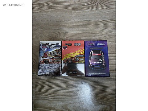 Tarmac Works Diecast Model 1:64 Nissan Araba - 1344206828