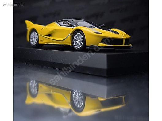 Kyosho Diecast Model 1:64 Ferrari Araba - 1330206865