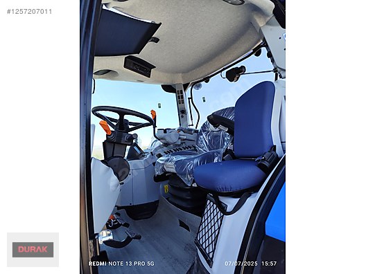 Machinery / Agricultural Machines / Tractors / New Holland / TR6.125S