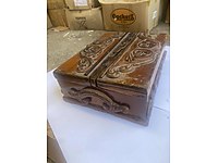 Tarihi eski el yapımı ceviz sandık