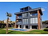 YALOVA MERKEZ'DE, SÜPER LÜX, 10+1 HAVUZLU VİLLA