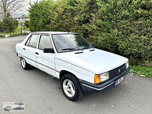 File:Renault 9 1.4 Spring special edition (11437938875).jpg - Wikimedia  Commons