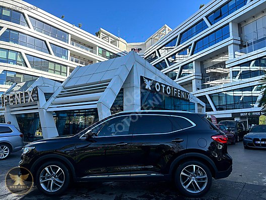 OTOFENİX 2023 MG HS 1.5 T-GDI LUXURY 360+CAM TAVAN HATASIZ