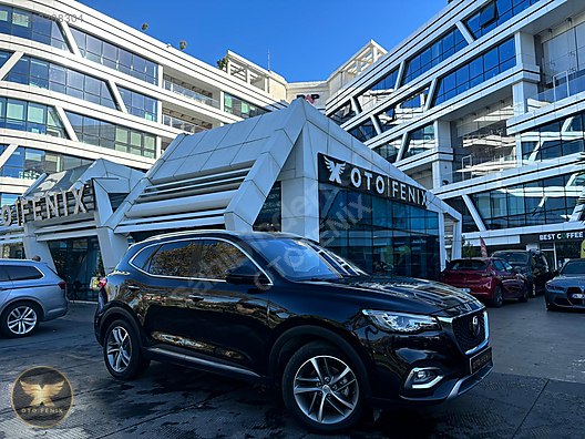 OTOFENİX 2023 MG HS 1.5 T-GDI LUXURY 360+CAM TAVAN HATASIZ
