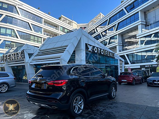 OTOFENİX 2023 MG HS 1.5 T-GDI LUXURY 360+CAM TAVAN HATASIZ