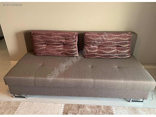 Used & Brand New Items / Home Decor / Furniture / Den & Living Room / Sofa Beds, Couches
