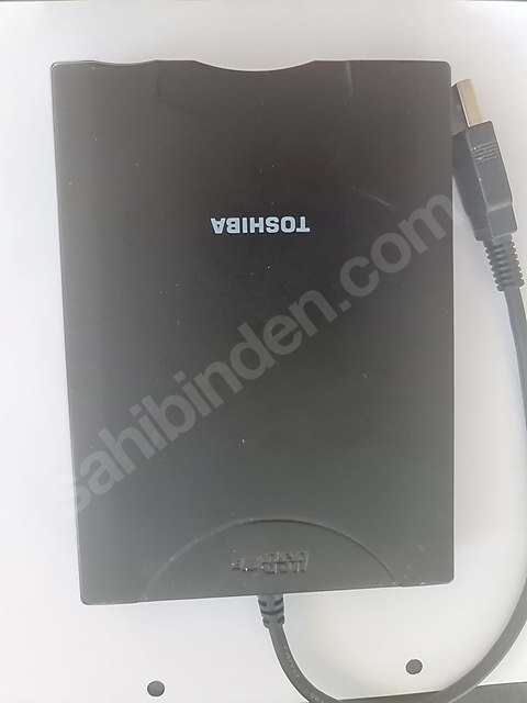 TOSHIBA DİSKET SÜRÜCÜ -FLOPPY