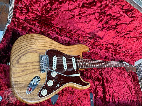 Fender Elektro Gitar - 1301210624