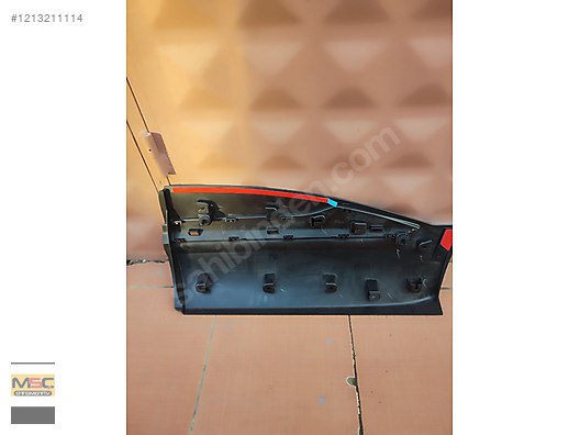 KADJAR ARKA KAPI BANDI ÇITASI 828764852R ORJİNAL - İlan ve