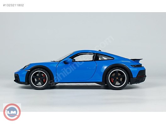 Minichamps Diecast Model 1:18 Porsche Araba - 1323211802