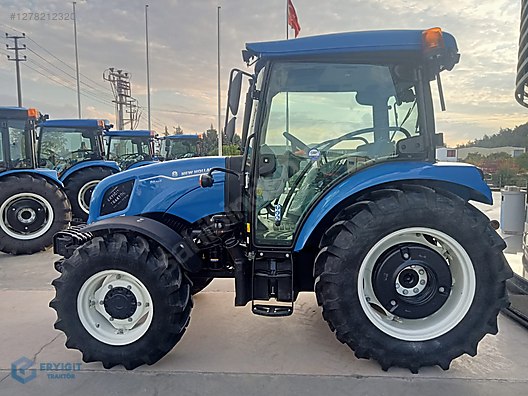 Machinery / Agricultural Machines / Tractors / New Holland / T4.70S