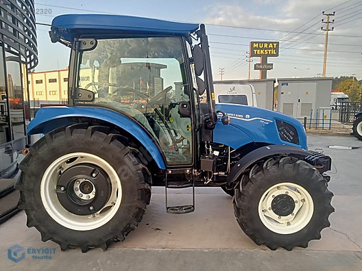 Machinery / Agricultural Machines / Tractors / New Holland / T4.70S