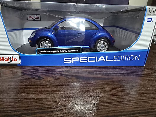 Maisto Diecast Model 1:18 Volkswagen Araba - 1309212384