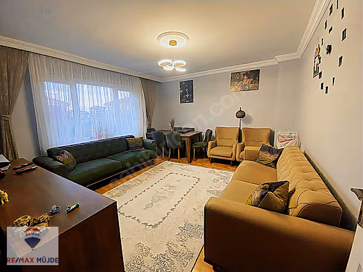 EYÜPSULTAN ÇIRÇIR MAH SİTEDE SATILIK 2+1 DAİRE