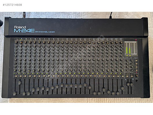希少Roland M-240R アナログミキサー 24ch美品 x5_1257214608y4f.jpg