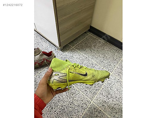 Used & Brand New Items / Sports / Team Sports / Soccer / Shoes & Cleats