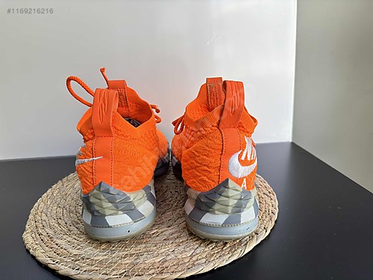 lebron 16 orange box