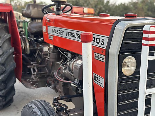 Machinery / Agricultural Machines / Tractors / Massey Ferguson / 240 S