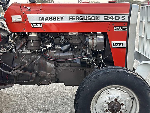 Machinery / Agricultural Machines / Tractors / Massey Ferguson / 240 S