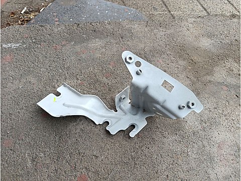 65810ス① OPEL CORSA F SAĞ ÖN ÇAMURLUK BAĞLANTI SACI ORJİNAL ÇIKM 39181718