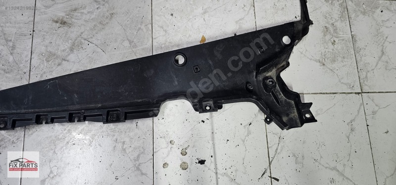 Tesla Model Y Tampon Braketi (Ön)