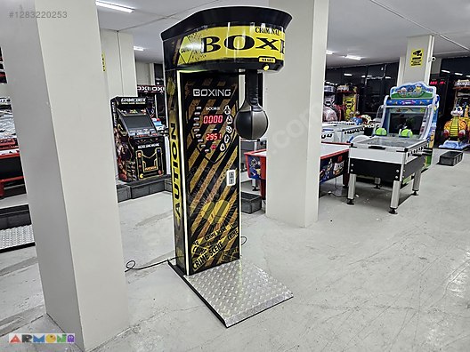 İkinci El ve Sıfır Alışveriş / Hobi & Oyuncak / Ticari Oyun Ürünleri / Boks Makinesi