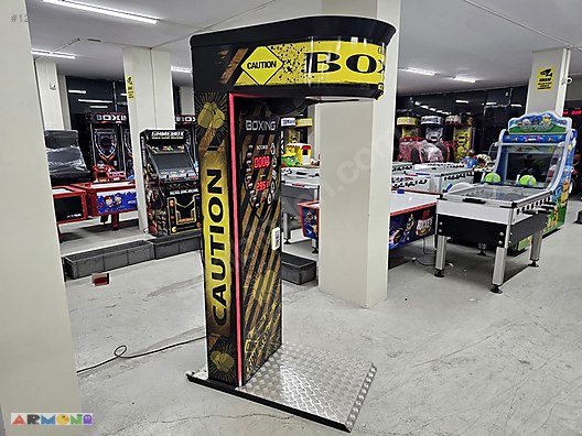 İkinci El ve Sıfır Alışveriş / Hobi & Oyuncak / Ticari Oyun Ürünleri / Boks Makinesi