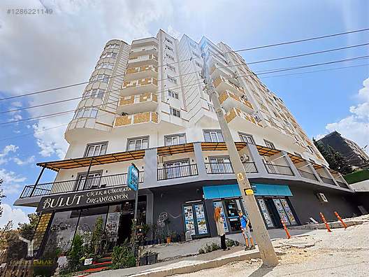 Yatırımcıya Hazır! Merkezi Konumda Kiracılı Ön Cephe 2+1 Satılık #1286221149