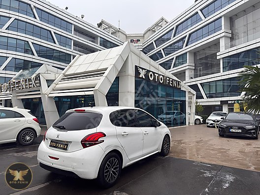 OTOFENİX 2017 PEUGEOT 208 1.6 BLUEHDI ACTİVE 122.000KM OTOMATİK