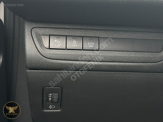 OTOFENİX 2017 PEUGEOT 208 1.6 BLUEHDI ACTİVE 122.000KM OTOMATİK