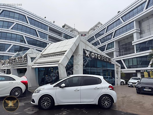 OTOFENİX 2017 PEUGEOT 208 1.6 BLUEHDI ACTİVE 122.000KM OTOMATİK