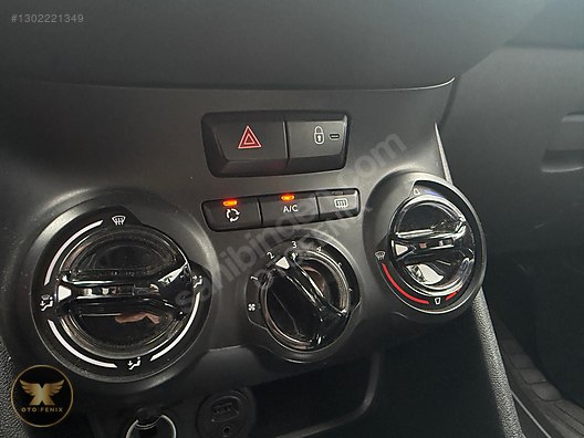 OTOFENİX 2017 PEUGEOT 208 1.6 BLUEHDI ACTİVE 122.000KM OTOMATİK