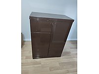 ahşap içki dolabı ilk gelen alır