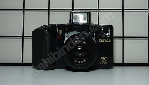 KONICA Z-UP 80 SUPERZOOM