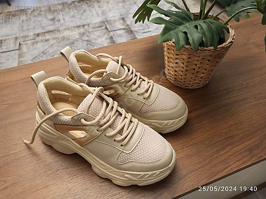 Derimod Kadın Bej Kalın Tabanlı Sneaker ...