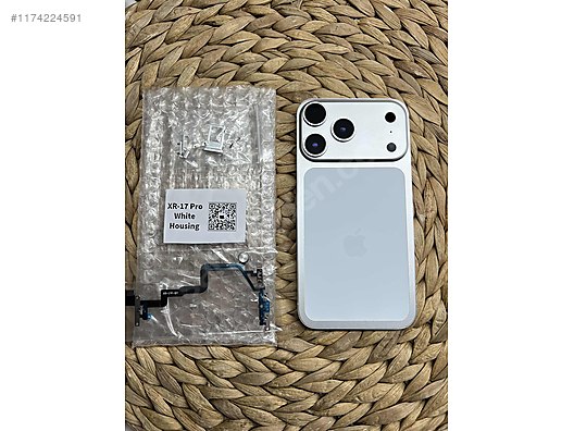 iPhone XR Uyumlu 17 Pro Görünümlü Dönüşüm Kasası XR-17 Pro Beyaz