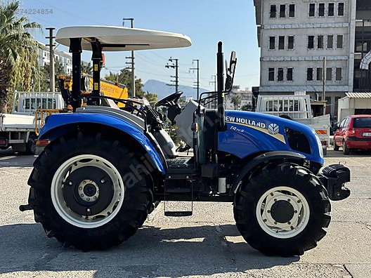 Machinery / Agricultural Machines / Tractors / New Holland / T4.70S