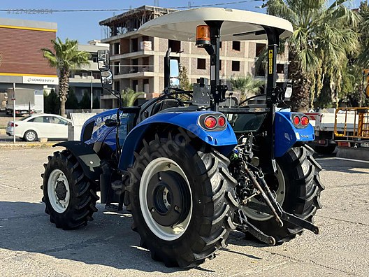 Machinery / Agricultural Machines / Tractors / New Holland / T4.70S