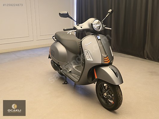 Vespa GTS 300 Super Sport