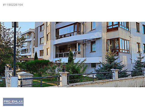 PROEMLAX 'dan BAHÇEŞEHİR KOLEJİ SOKAĞINDA 155M2...