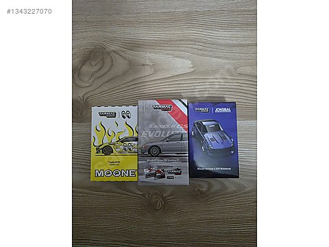 Tarmac Works Diecast Model 1:64 Nissan Araba - 1343227070