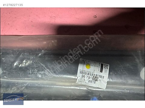 PEUGEOT PEJO 2008 SAĞ MARŞPİYEL KAPLAMASI SIFIR ORJ 96781715XT