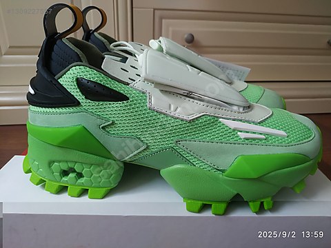Reebok 39 numara Pyer Moss Trail Furry 25 cm sıfır ürün - Spor