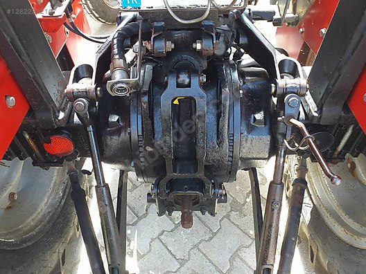 Machinery / Agricultural Machines / Tractors / Massey Ferguson / 240 S