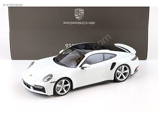 Minichamps Diecast Model 1:18 Porsche Araba - 1279228293