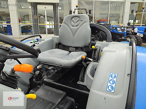 Machinery / Agricultural Machines / Tractors / New Holland / TD4.78B