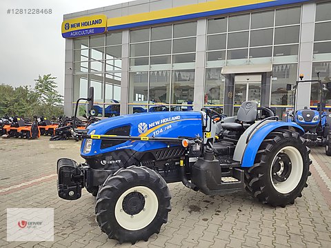 Machinery / Agricultural Machines / Tractors / New Holland / TD4.78B