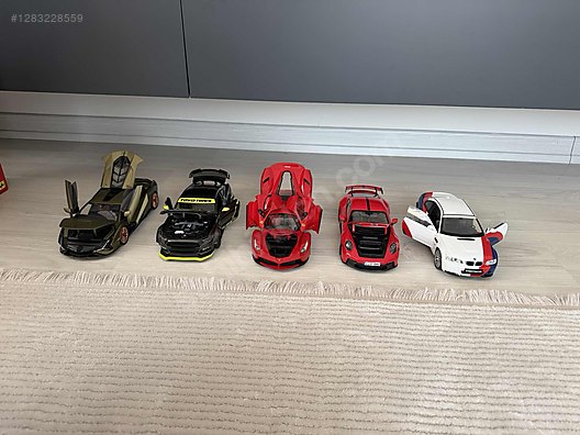 Solido Diecast Model 1:18 BMW Araba