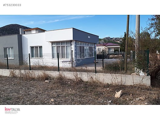 Emlak Ofisinden Satılık 2+2, 486 m² Müstakil Ev 420.000 TL�ye