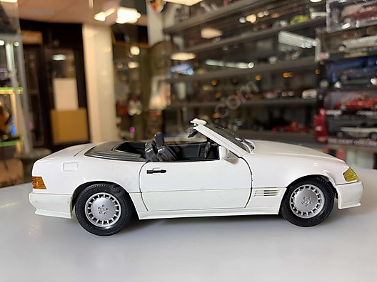 Maisto Diecast Model 1:18 Mercedes Benz Araba - 1317230902